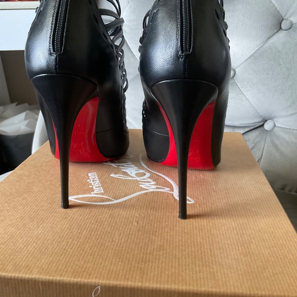 Christian Louboutin Black Leather Gortik 100 Booties Size 39.5 Caged Pump Kid - Picture 6 of 15